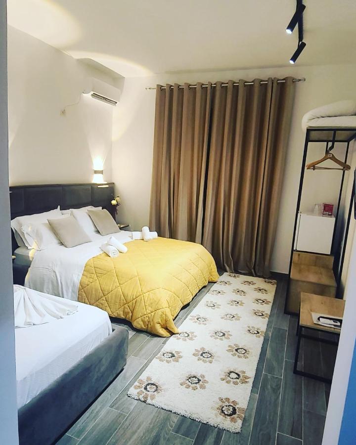 Hotel Noel Влёра Экстерьер фото