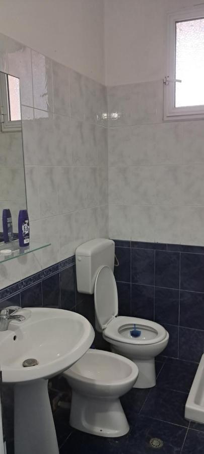 Hotel Noel Влёра Экстерьер фото